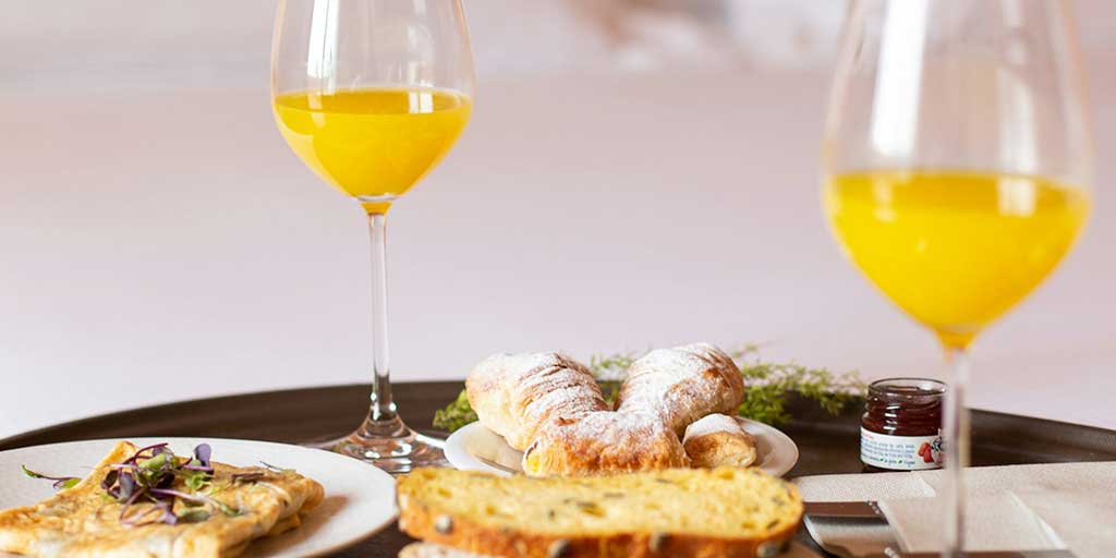 hotellfrukost