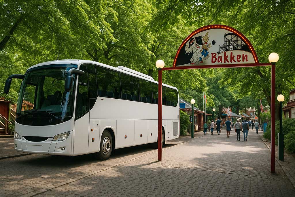 Turistbuss som står parkerad vid Bakken
